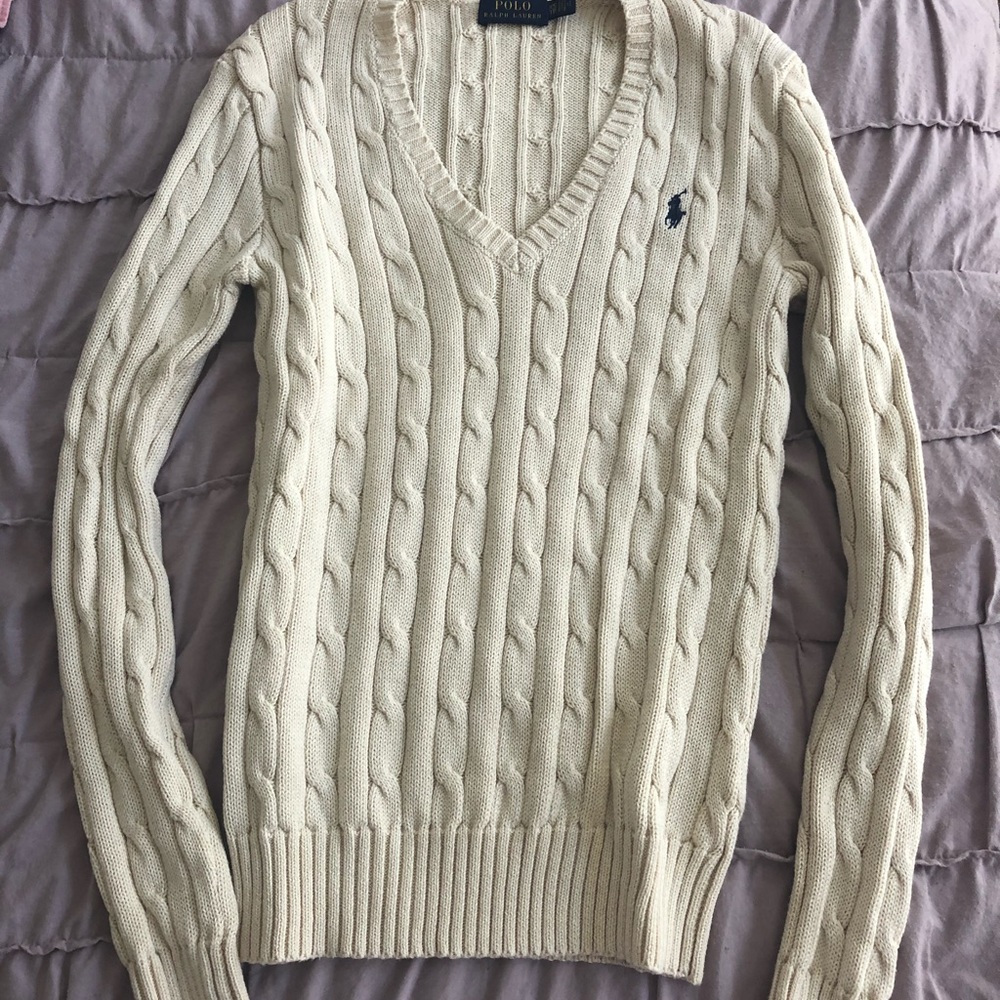 V neck sweater